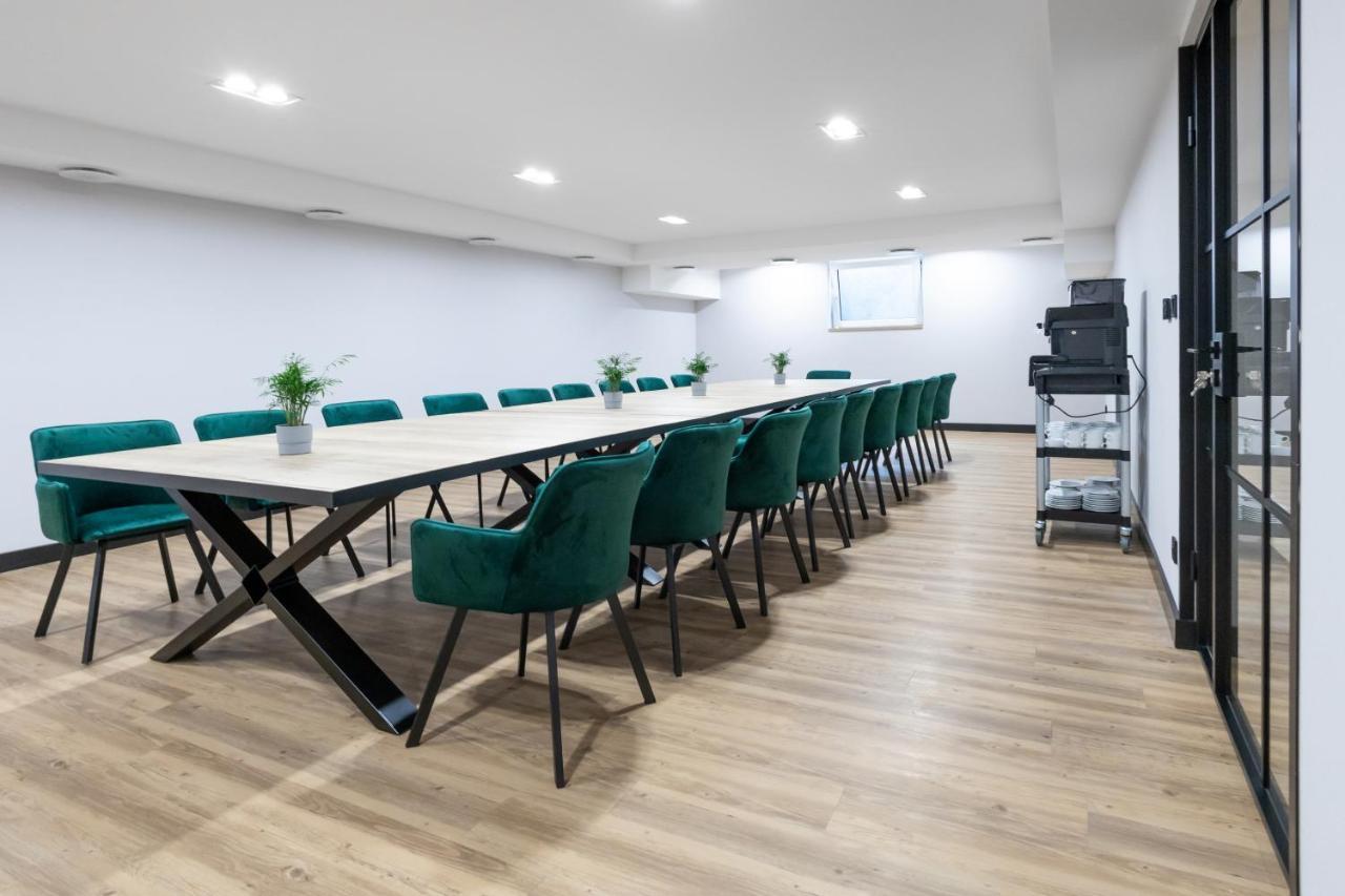Hotel Natura Slonsk Ngoại thất bức ảnh