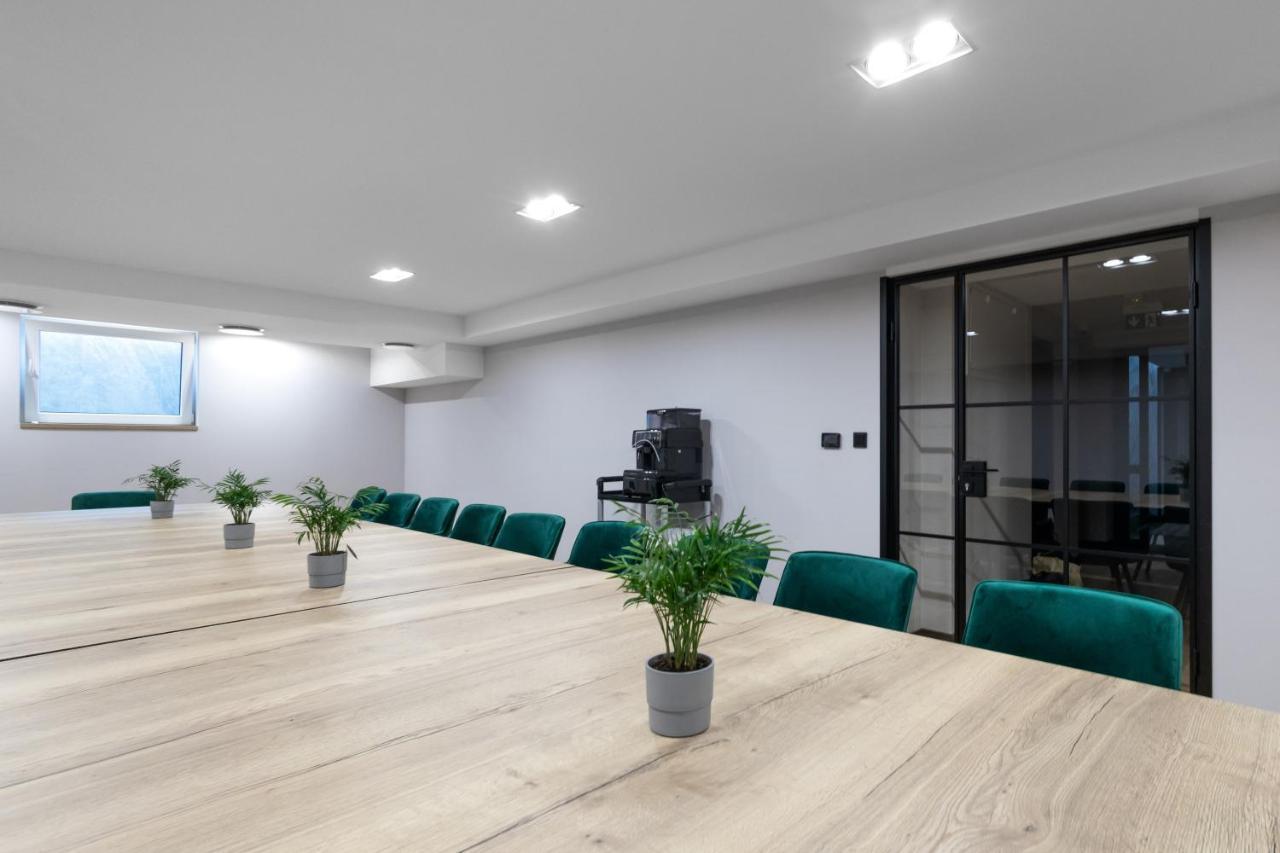 Hotel Natura Slonsk Ngoại thất bức ảnh